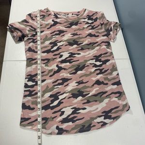Pink Victoria’s Secret’s women’s size S pink & Green camo design.